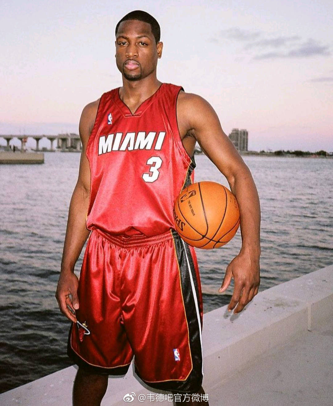 还是维持强 还是维持强